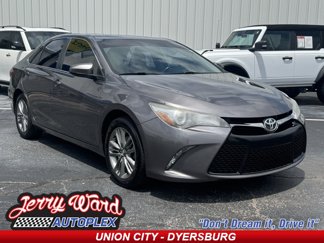 Used 2017 Toyota Camry SE image 1