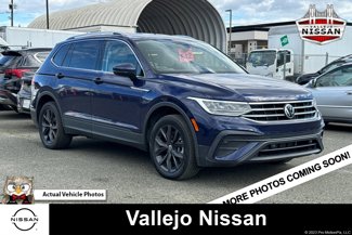 Used 2022 Volkswagen Tiguan SE image 1