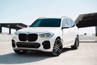 Used 2022 BMW X5 M50i w/ Executive Package image 1
