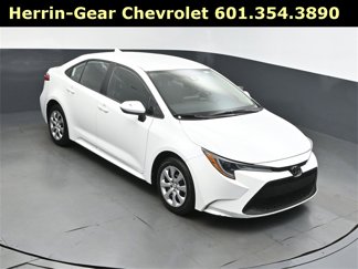Used 2022 Toyota Corolla LE image 1