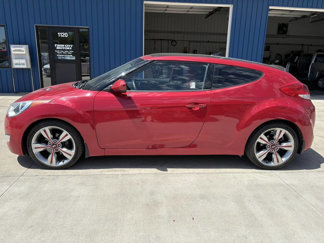 Used 2012 Hyundai Veloster w/ Tech Pkg image 1