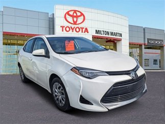 Used 2018 Toyota Corolla LE image 1