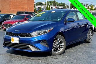 Used 2022 Kia Forte LXS image 1