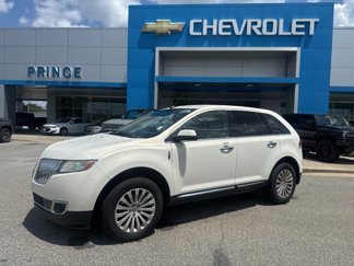 Used 2013 Lincoln MKX FWD image 1