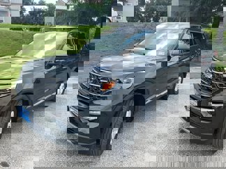 Used 2022 Ford Explorer XLT w/ Equipment Group 202A image 1