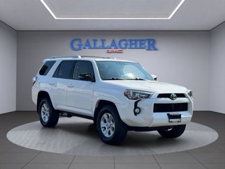 Used 2015 Toyota 4Runner Limited image 1