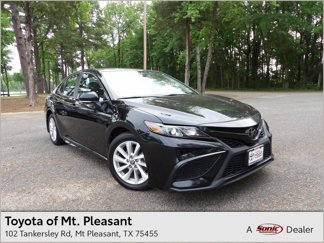 Used 2022 Toyota Camry SE image 1