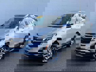 Used 2022 Chevrolet Equinox LT image 1