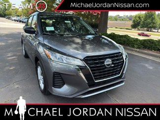 New 2025 Nissan Kicks Play S image 1