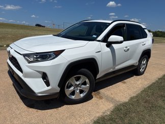 Used 2020 Toyota RAV4 XLE image 1