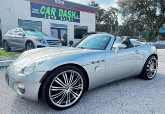 Used 2006 Pontiac Solstice Convertible w/ Power Package image 1