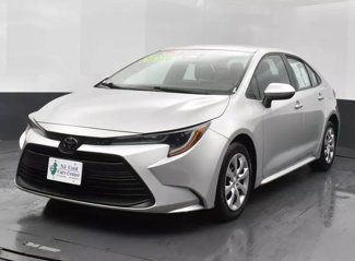 Used 2023 Toyota Corolla LE image 1