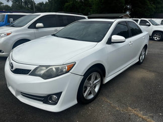 Used 2014 Toyota Camry SE image 1