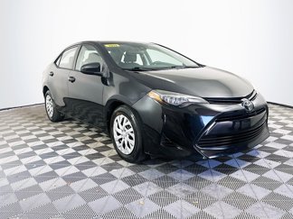 Used 2019 Toyota Corolla LE image 1