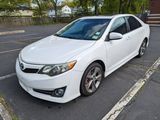 Used 2012 Toyota Camry SE image 1