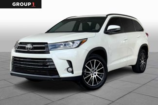 Used 2018 Toyota Highlander SE image 1