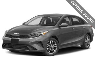 Used 2023 Kia Forte LXS image 1