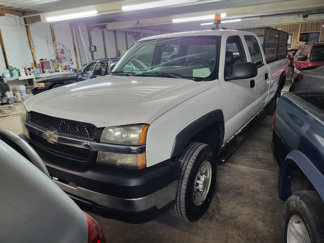 Used 2004 Chevrolet Silverado 2500 W/T image 1