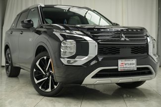 Used 2024 Mitsubishi Outlander SEL image 1