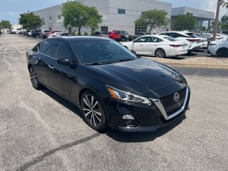 Used 2020 Nissan Altima 2.0 Platinum image 1
