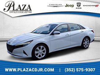 Used 2022 Hyundai Elantra SEL image 1
