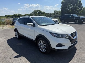 Used 2020 Nissan Rogue Sport SV image 1