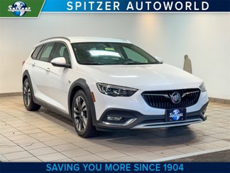 Used 2018 Buick Regal Essence w/ Driver Confidence Package #1 image 1