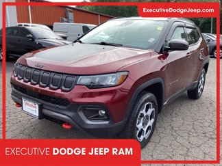 Used 2022 Jeep Compass Trailhawk w/ Trailhawk Convenience Group image 1