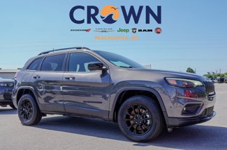 Used 2023 Jeep Cherokee Altitude Lux image 1