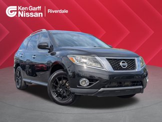 Used 2015 Nissan Pathfinder SV image 1