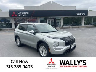New 2025 Mitsubishi Outlander ES image 1
