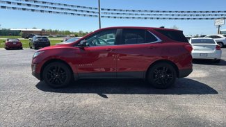 Used 2021 Chevrolet Equinox LT image 1