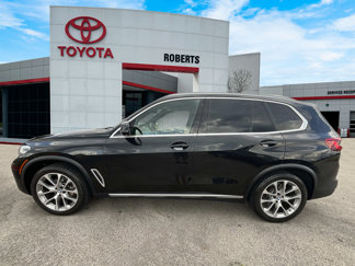 Used 2019 BMW X5 xDrive40i w/ Luxury Seating Package video 4