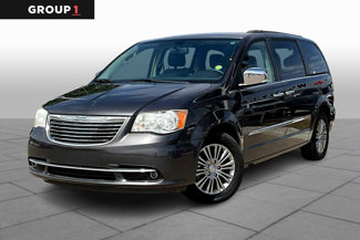 Used 2015 Chrysler Town & Country Touring-L w/ Driver Convenience Group image 1