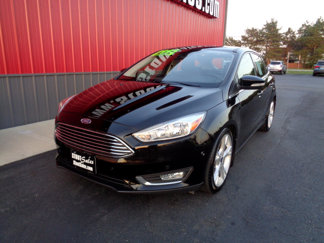 Used 2016 Ford Focus Titanium w/ Titanium Technology Package image 1