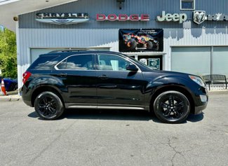 Used 2017 Chevrolet Equinox LT image 1