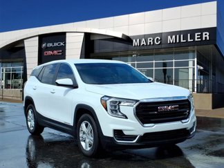 Used 2024 GMC Terrain SLE image 1