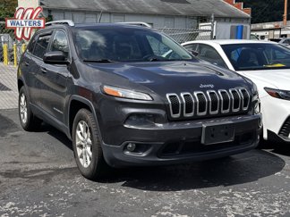 Used 2016 Jeep Cherokee Latitude w/ Cold Weather Group image 1