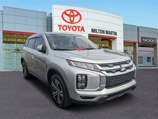 Used 2022 Mitsubishi Outlander Sport SE image 1