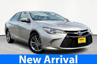 Used 2016 Toyota Camry XLE image 1