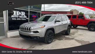 Used 2018 Jeep Cherokee Latitude w/ Cold Weather Group image 1