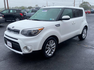 Used 2018 Kia Soul + image 1