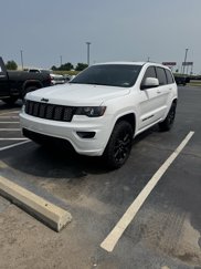 Used 2018 Jeep Grand Cherokee Altitude image 1