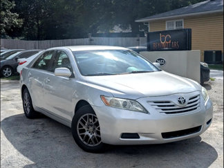 Used 2009 Toyota Camry LE image 1