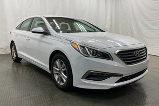 Used 2015 Hyundai Sonata SE image 1