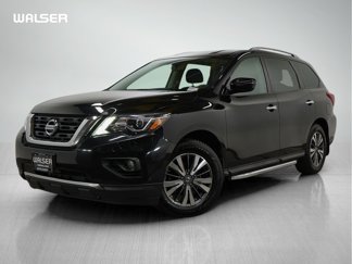 Used 2017 Nissan Pathfinder SV image 1