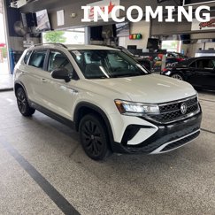 Used 2024 Volkswagen Taos S image 1