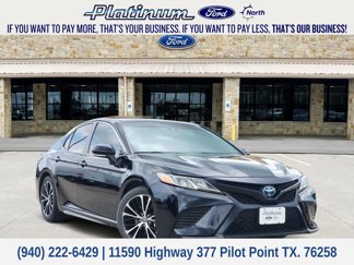 Used 2018 Toyota Camry SE image 1
