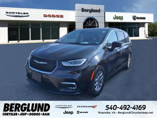 Used 2023 Chrysler Pacifica Touring-L image 1