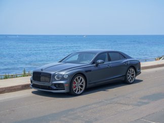 Used 2023 Bentley Flying Spur Plug-In Hybrid image 1